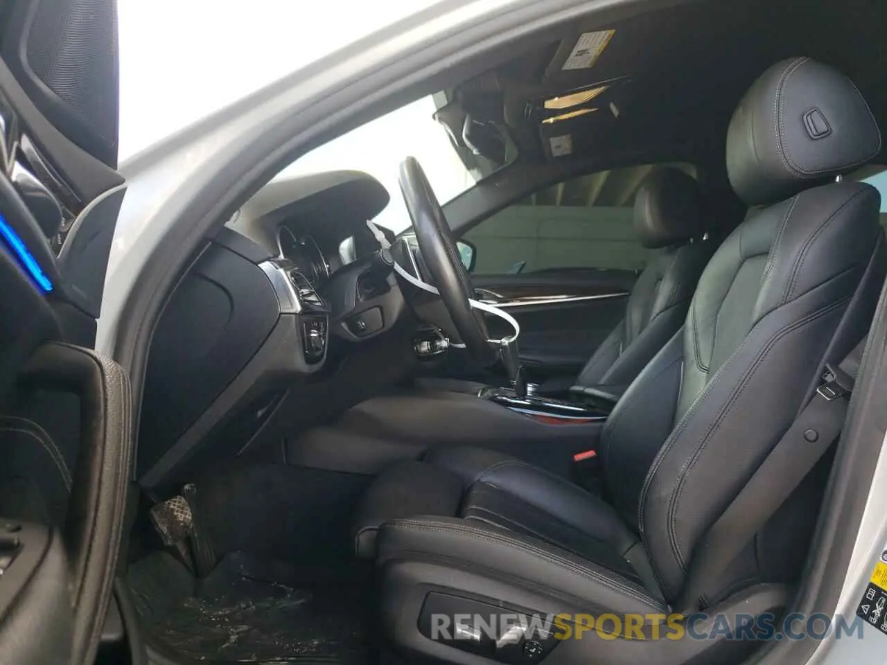 7 Photograph of a damaged car WBAJA7C51KWW22623 BMW 5 SERIES 2019