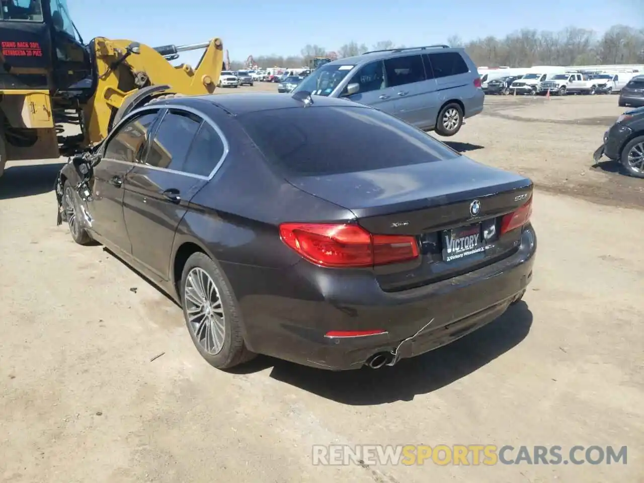 3 Photograph of a damaged car WBAJA7C51KWW39745 BMW 5 SERIES 2019