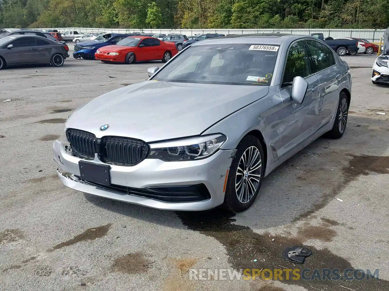 2 Photograph of a damaged car WBAJA7C51KWW47652 BMW 5 SERIES 2019