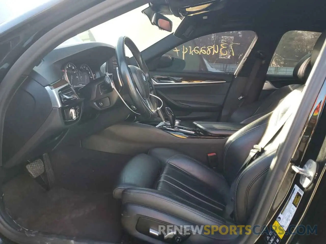 7 Photograph of a damaged car WBAJA7C51KWW48493 BMW 5 SERIES 2019