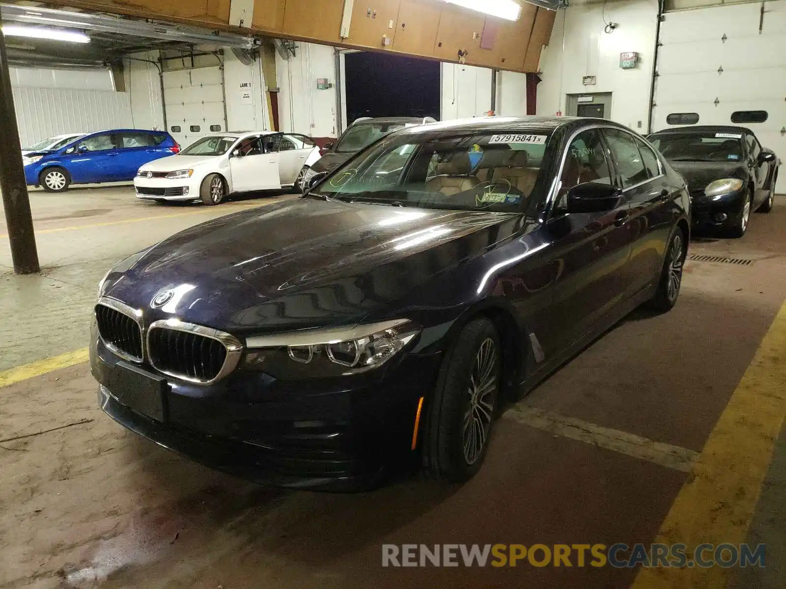 2 Photograph of a damaged car WBAJA7C52KWW11551 BMW 5 SERIES 2019