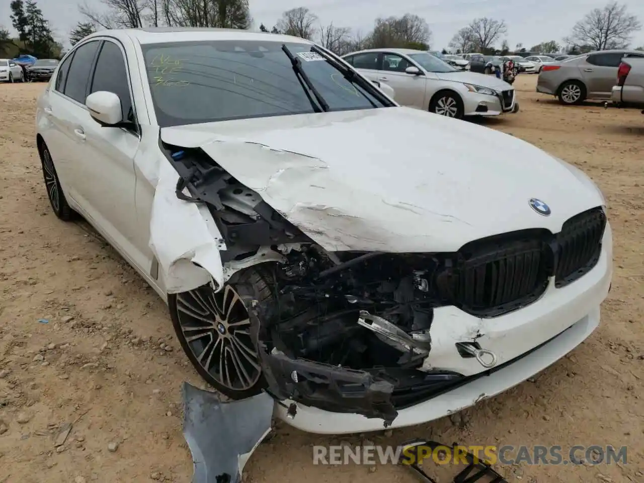 1 Photograph of a damaged car WBAJA7C52KWW18631 BMW 5 SERIES 2019