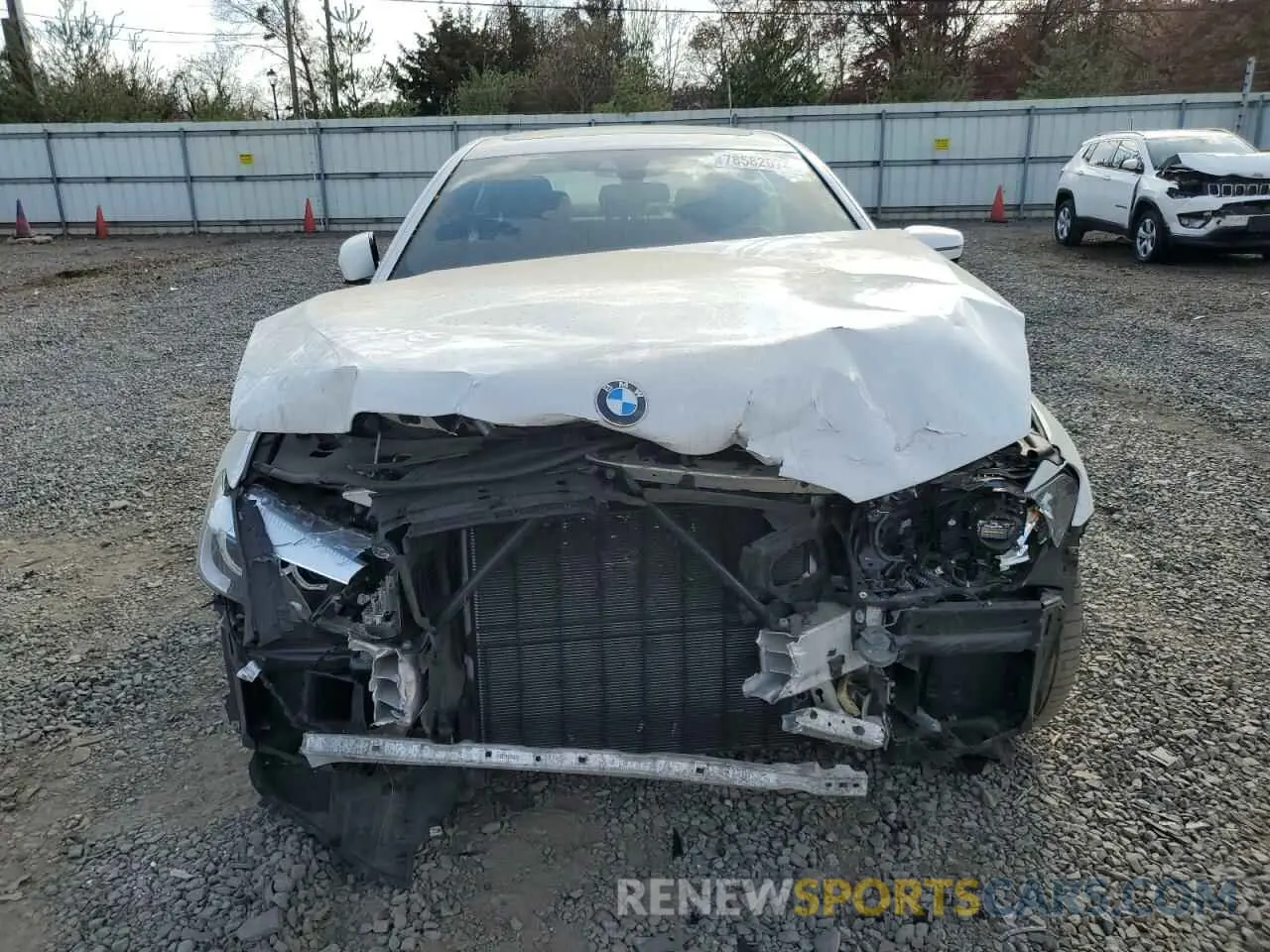 5 Photograph of a damaged car WBAJA7C53KG910850 BMW 5 SERIES 2019