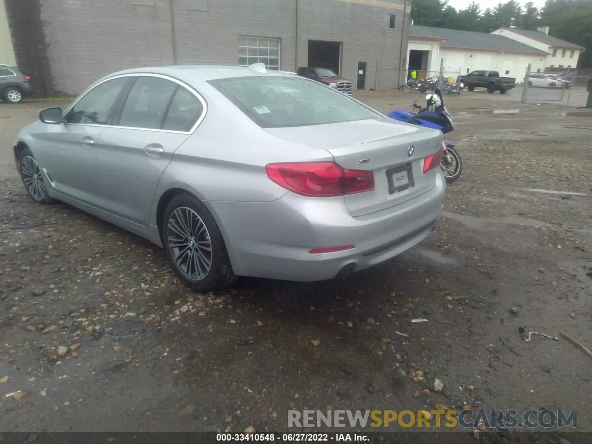 3 Photograph of a damaged car WBAJA7C53KWW12711 BMW 5 SERIES 2019