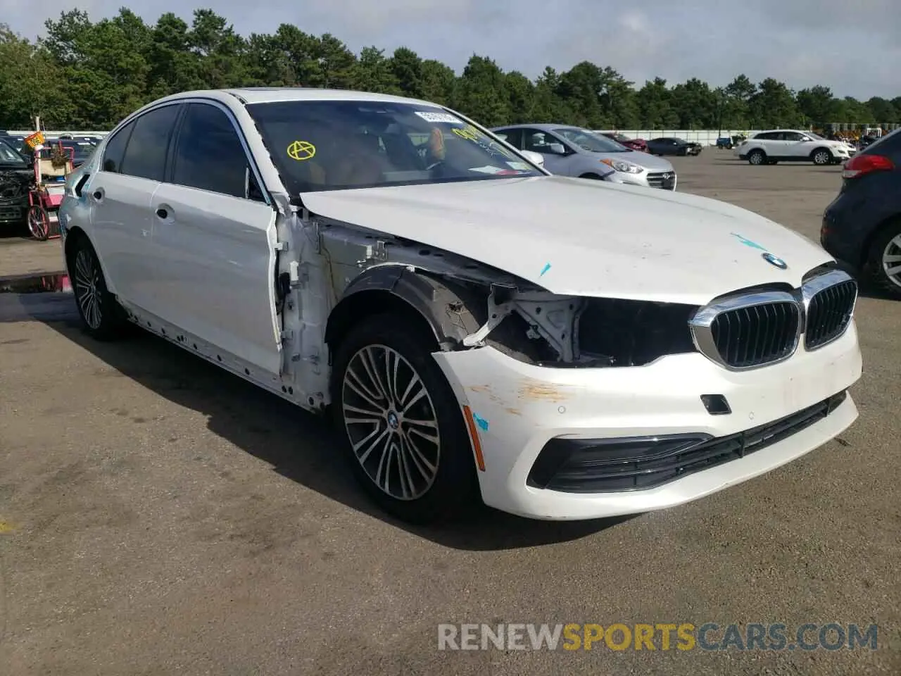 1 Photograph of a damaged car WBAJA7C54KG910419 BMW 5 SERIES 2019