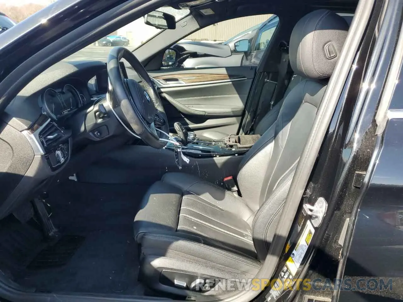 7 Photograph of a damaged car WBAJA7C54KWW23037 BMW 5 SERIES 2019