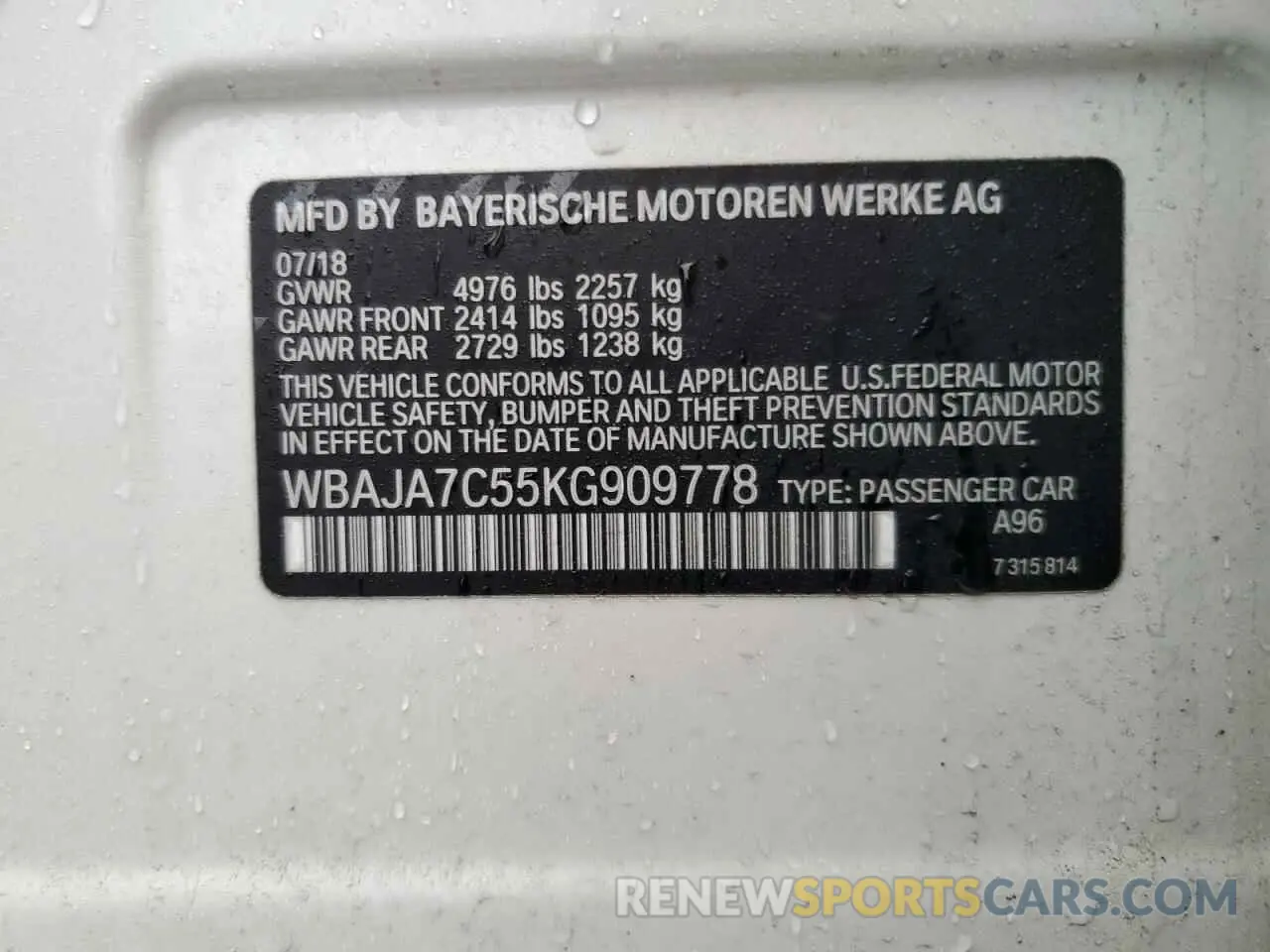 12 Photograph of a damaged car WBAJA7C55KG909778 BMW 5 SERIES 2019
