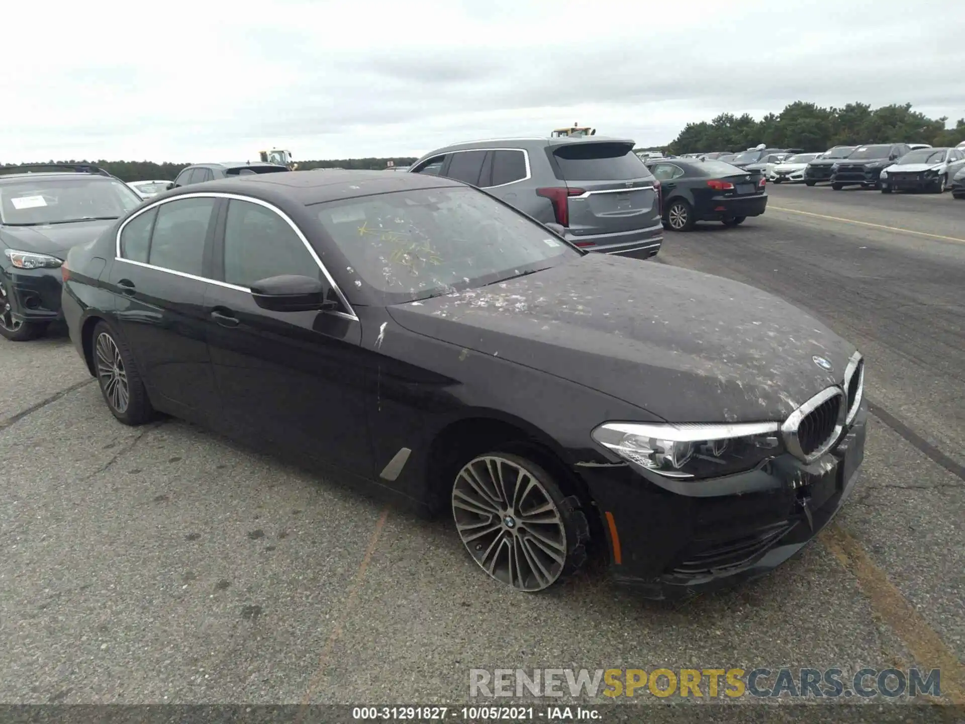 1 Photograph of a damaged car WBAJA7C55KG909845 BMW 5 SERIES 2019