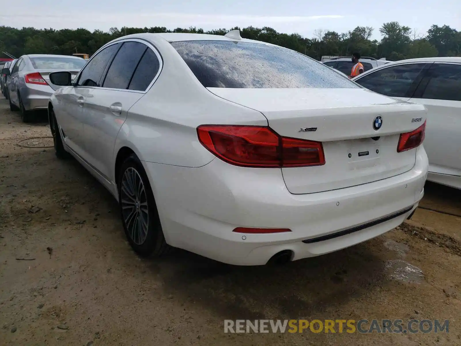 3 Photograph of a damaged car WBAJA7C55KWW18476 BMW 5 SERIES 2019