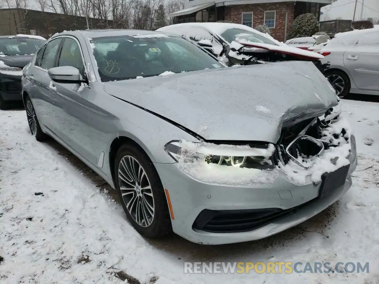1 Photograph of a damaged car WBAJA7C55KWW27386 BMW 5 SERIES 2019
