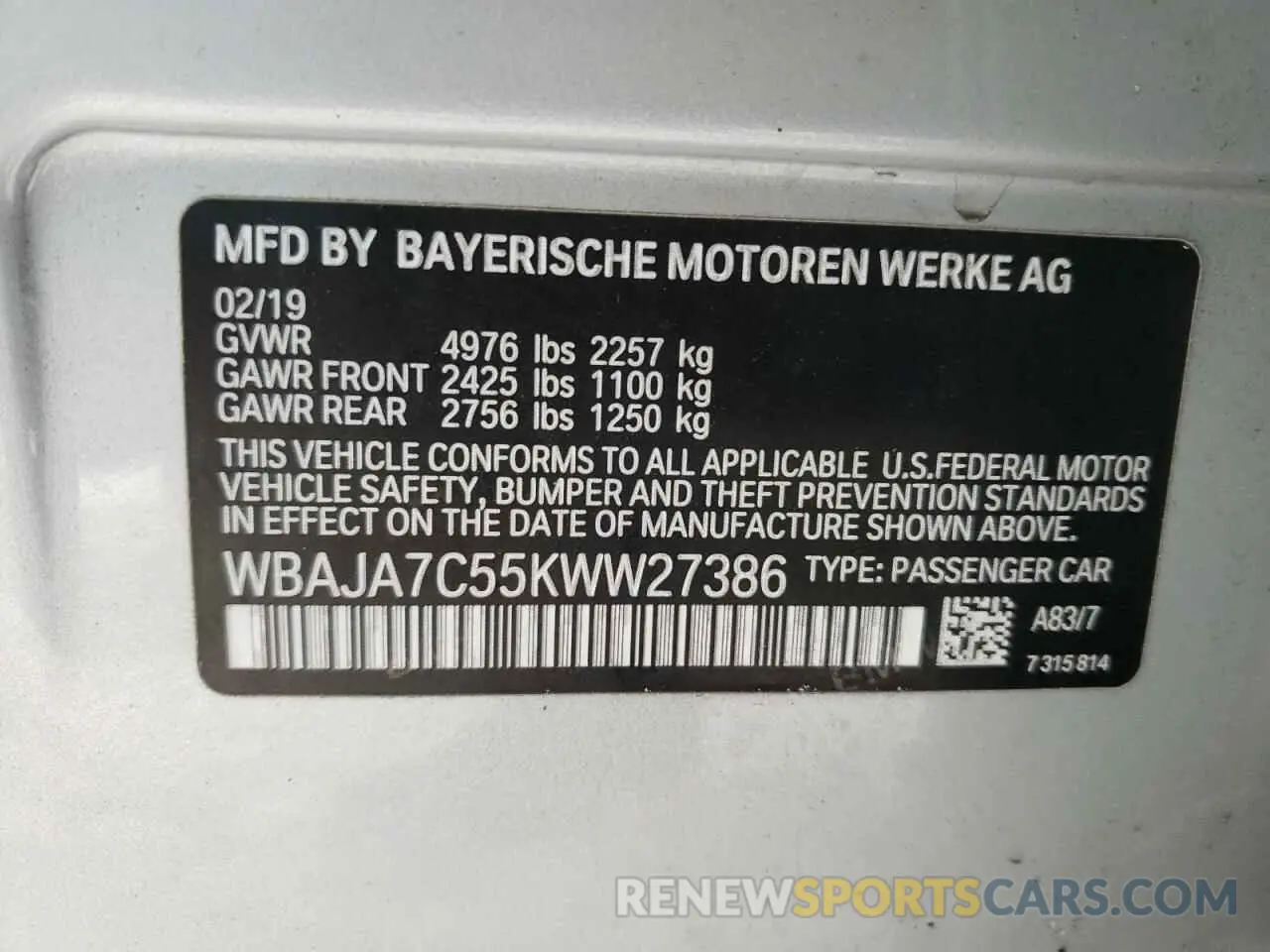 10 Photograph of a damaged car WBAJA7C55KWW27386 BMW 5 SERIES 2019