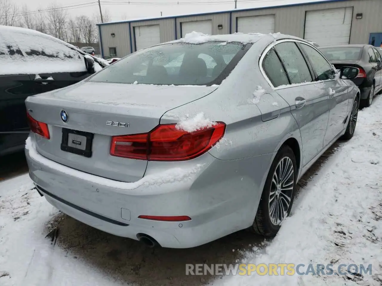 4 Photograph of a damaged car WBAJA7C55KWW27386 BMW 5 SERIES 2019