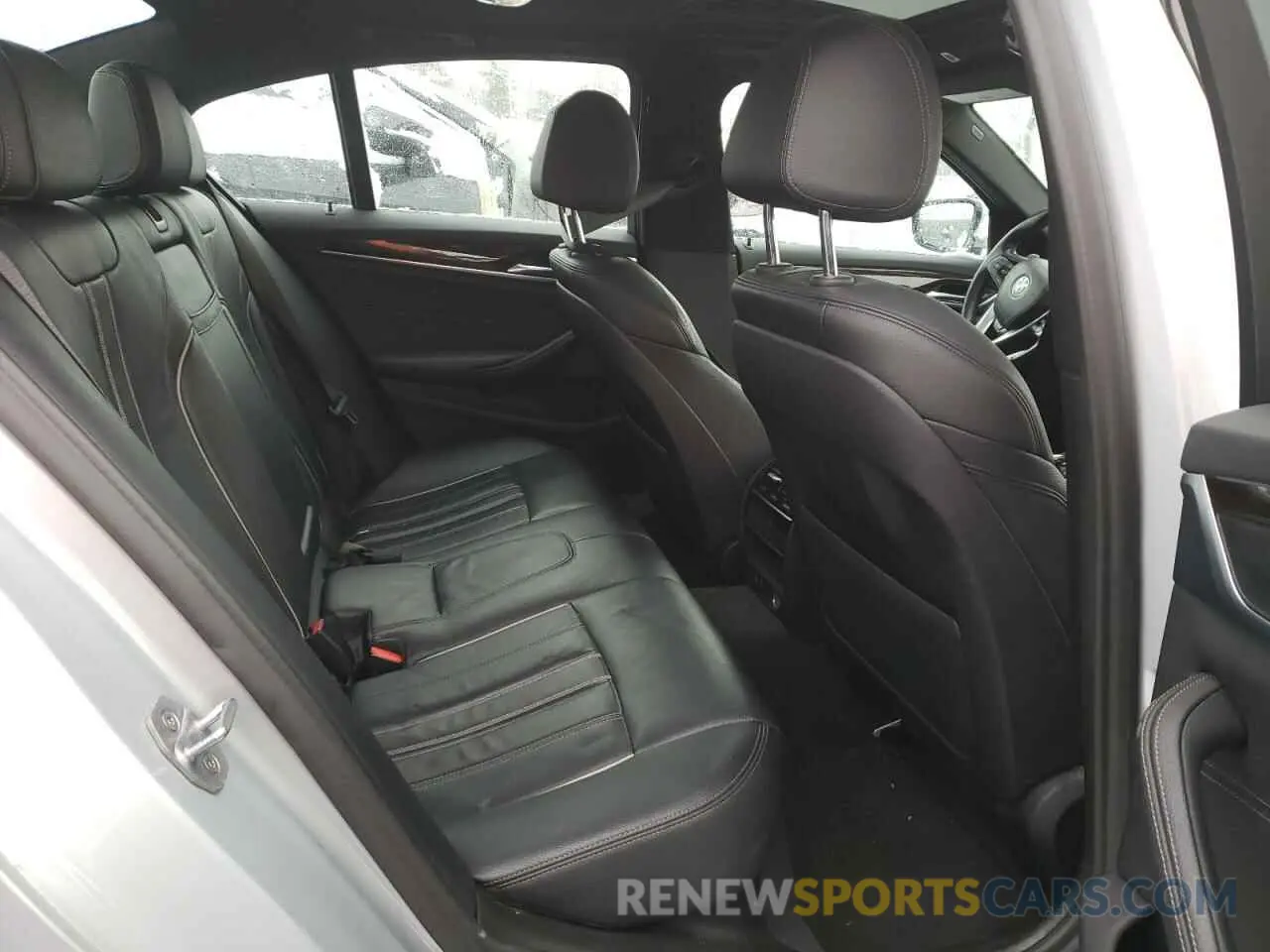 6 Photograph of a damaged car WBAJA7C55KWW27386 BMW 5 SERIES 2019