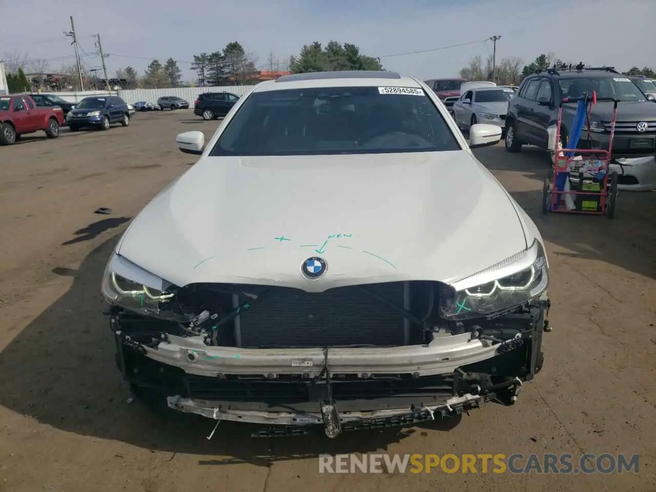 5 Photograph of a damaged car WBAJA7C56KG909742 BMW 5 SERIES 2019