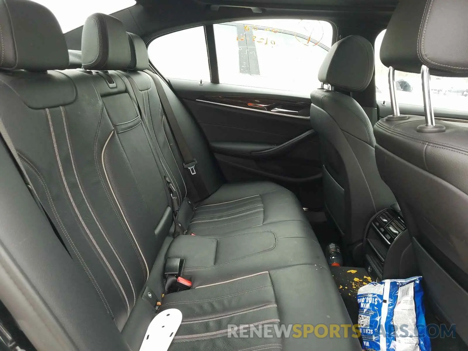 6 Photograph of a damaged car WBAJA7C56KG912303 BMW 5 SERIES 2019