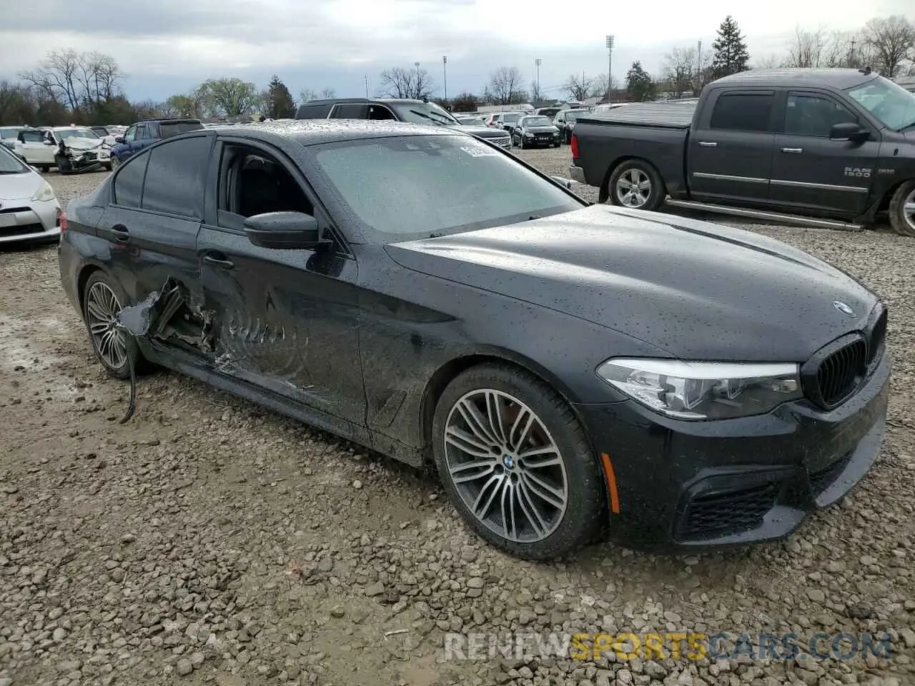 4 Photograph of a damaged car WBAJA7C57KG910379 BMW 5 SERIES 2019