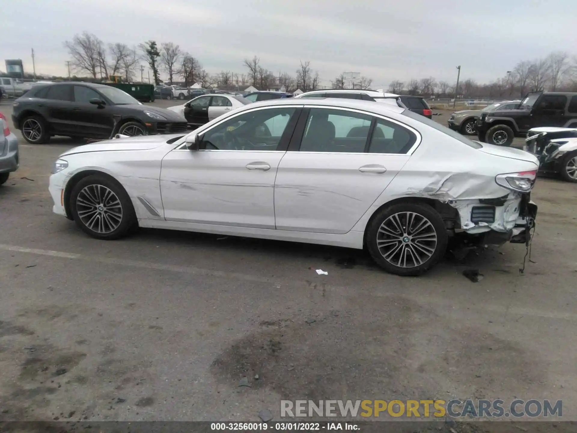 6 Photograph of a damaged car WBAJA7C57KWC78248 BMW 5 SERIES 2019