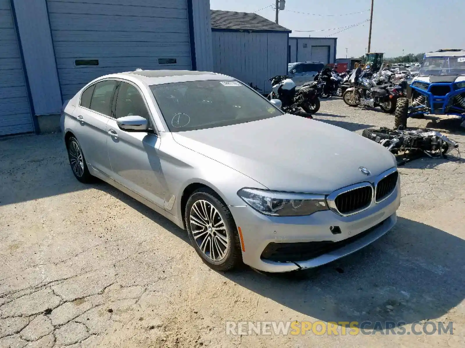 1 Photograph of a damaged car WBAJA7C57KWW09021 BMW 5 SERIES 2019