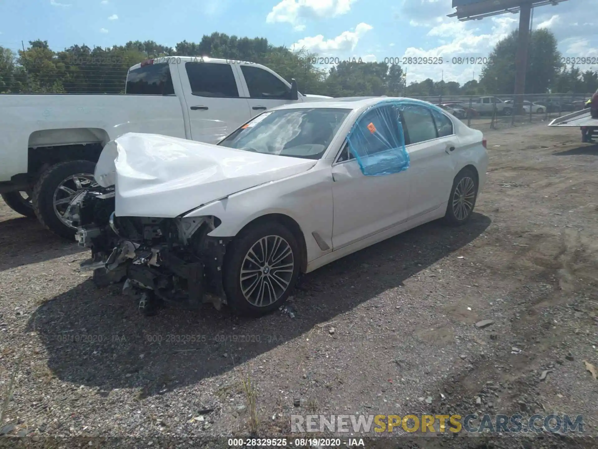 2 Photograph of a damaged car WBAJA7C57KWW18995 BMW 5 SERIES 2019