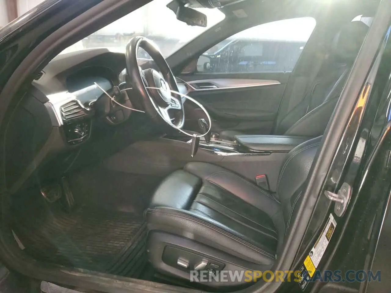 7 Photograph of a damaged car WBAJA7C58KWW22666 BMW 5 SERIES 2019