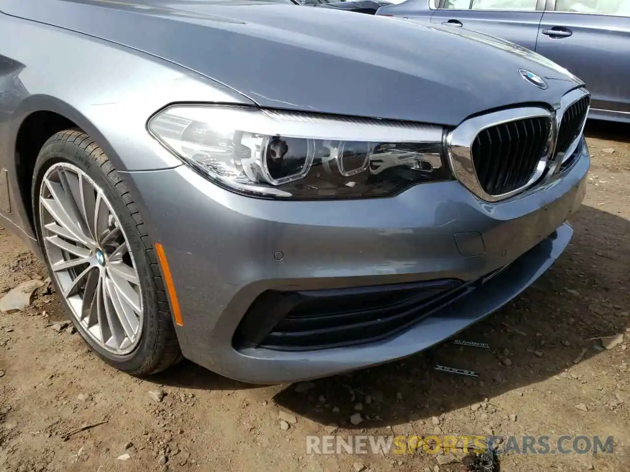 9 Photograph of a damaged car WBAJA7C59KG911629 BMW 5 SERIES 2019