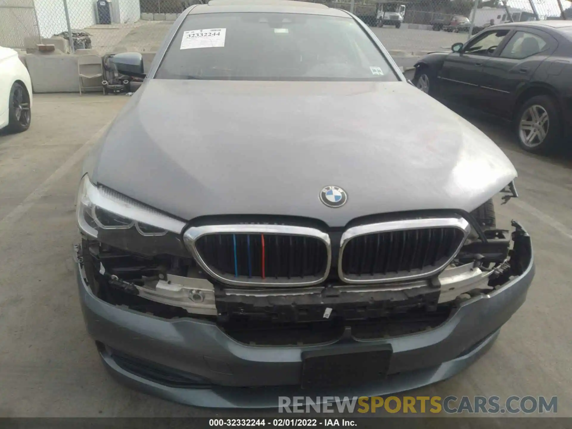 6 Photograph of a damaged car WBAJA7C59KWW07996 BMW 5 SERIES 2019