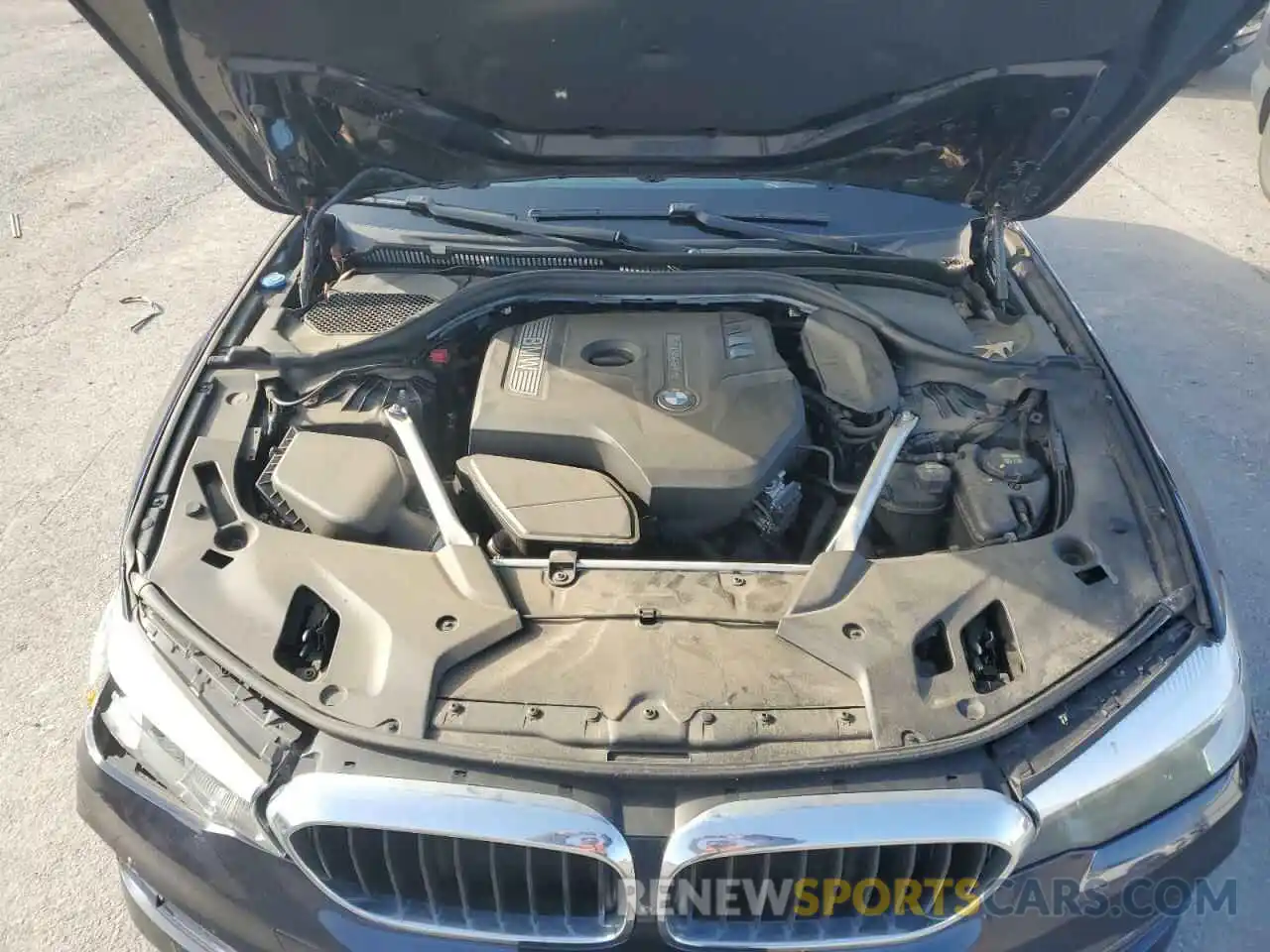 11 Photograph of a damaged car WBAJA7C5XKG909842 BMW 5 SERIES 2019