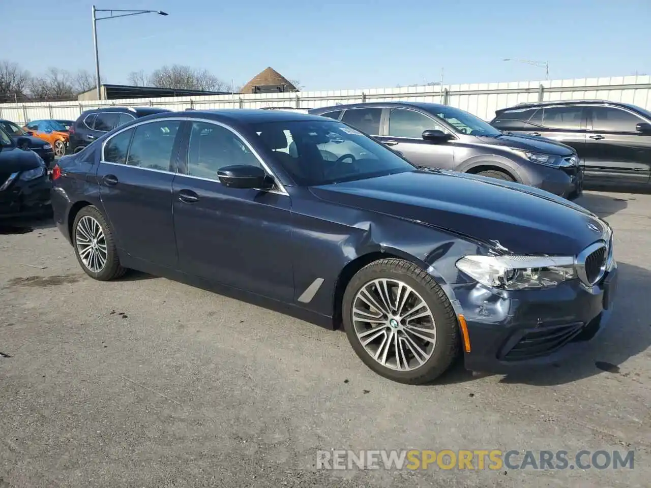 4 Photograph of a damaged car WBAJA7C5XKG909842 BMW 5 SERIES 2019