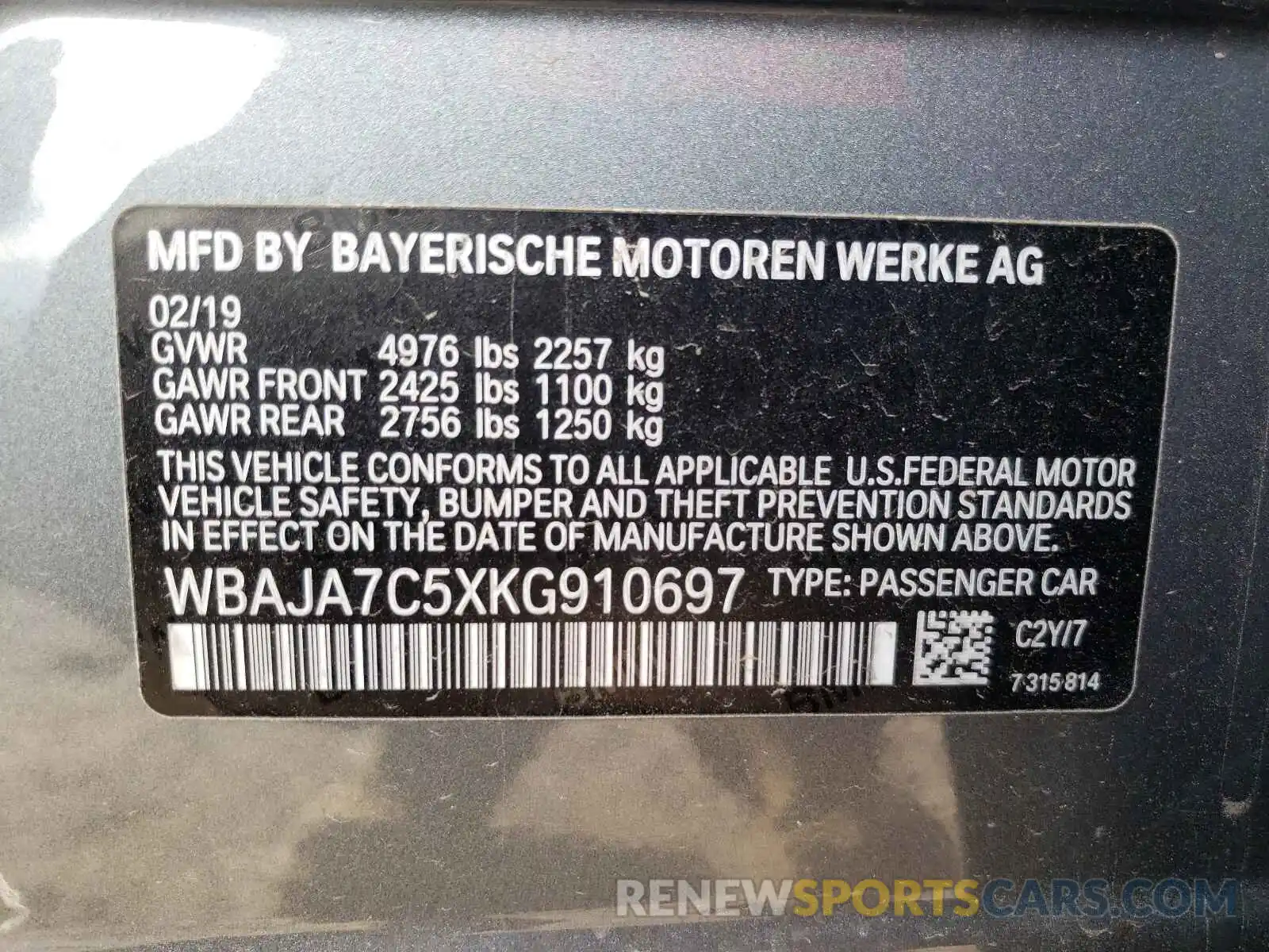 10 Photograph of a damaged car WBAJA7C5XKG910697 BMW 5 SERIES 2019