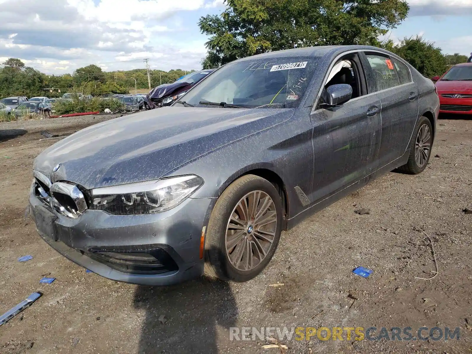 2 Photograph of a damaged car WBAJA7C5XKG910697 BMW 5 SERIES 2019