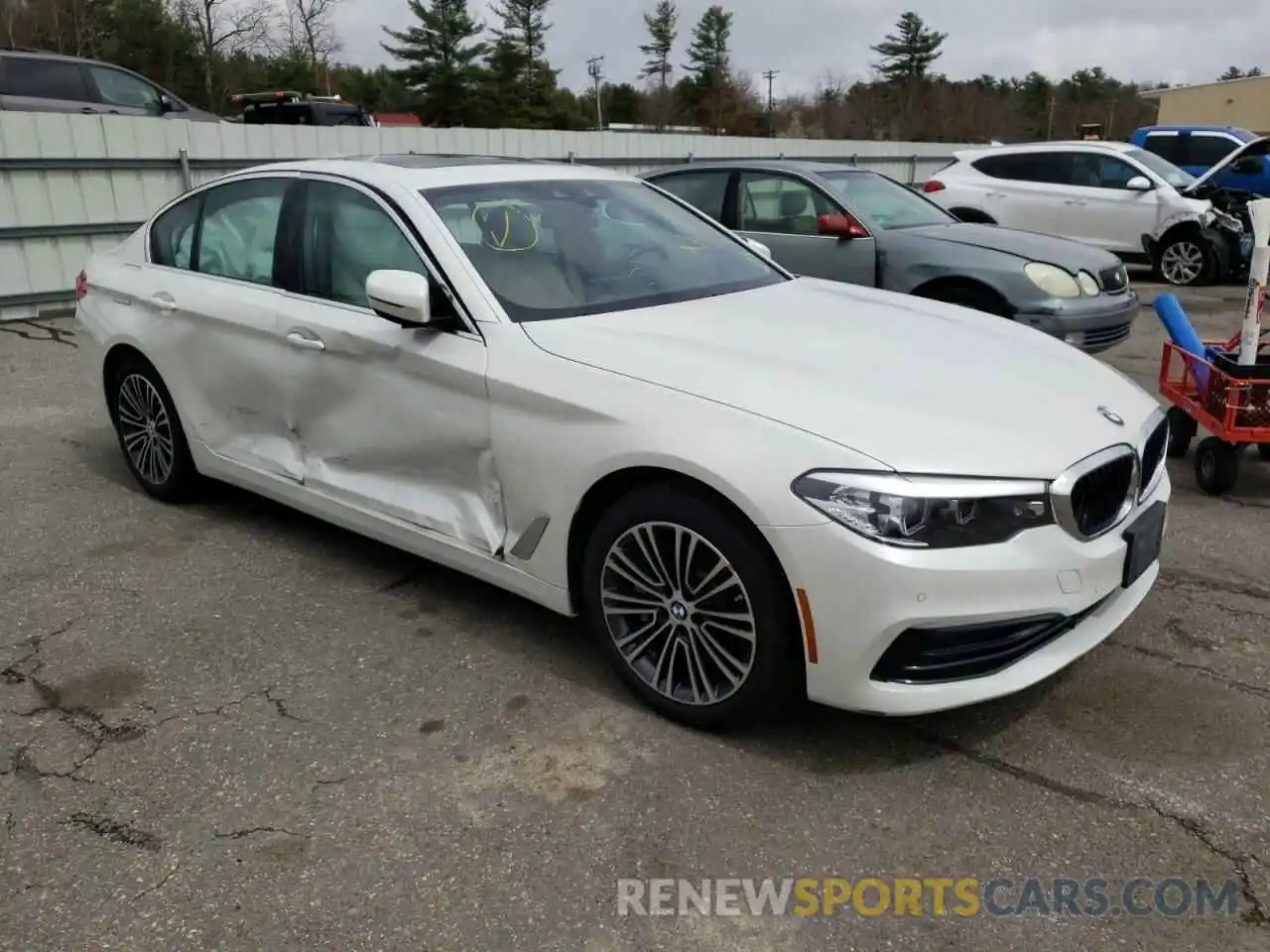 1 Photograph of a damaged car WBAJA7C5XKWW09496 BMW 5 SERIES 2019