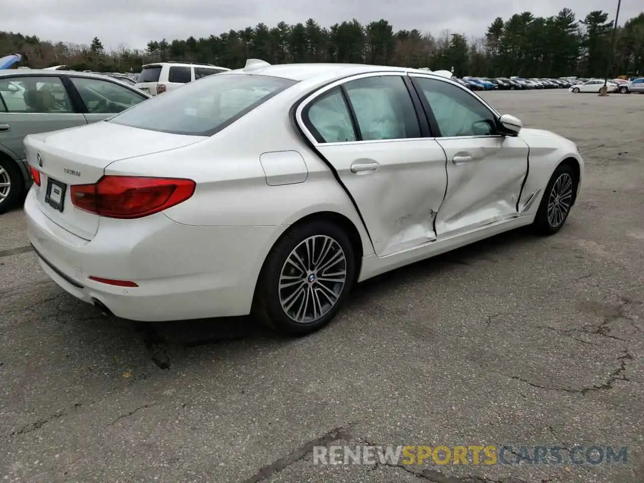 4 Photograph of a damaged car WBAJA7C5XKWW09496 BMW 5 SERIES 2019