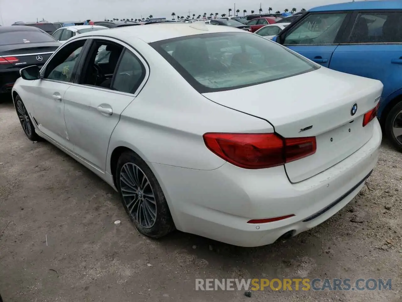 3 Photograph of a damaged car WBAJA7C5XKWW27240 BMW 5 SERIES 2019