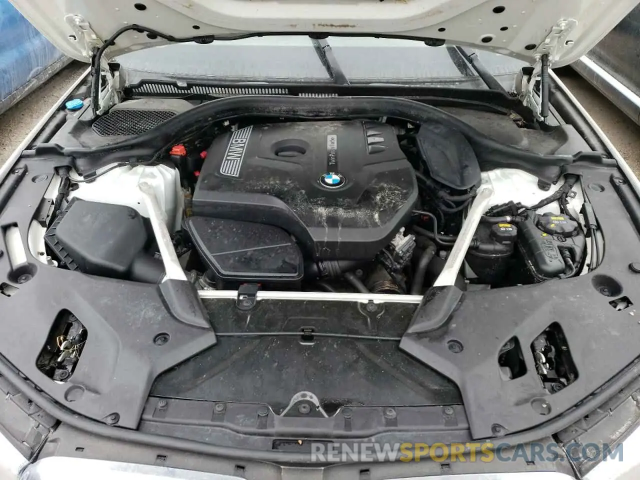 7 Photograph of a damaged car WBAJA7C5XKWW27240 BMW 5 SERIES 2019