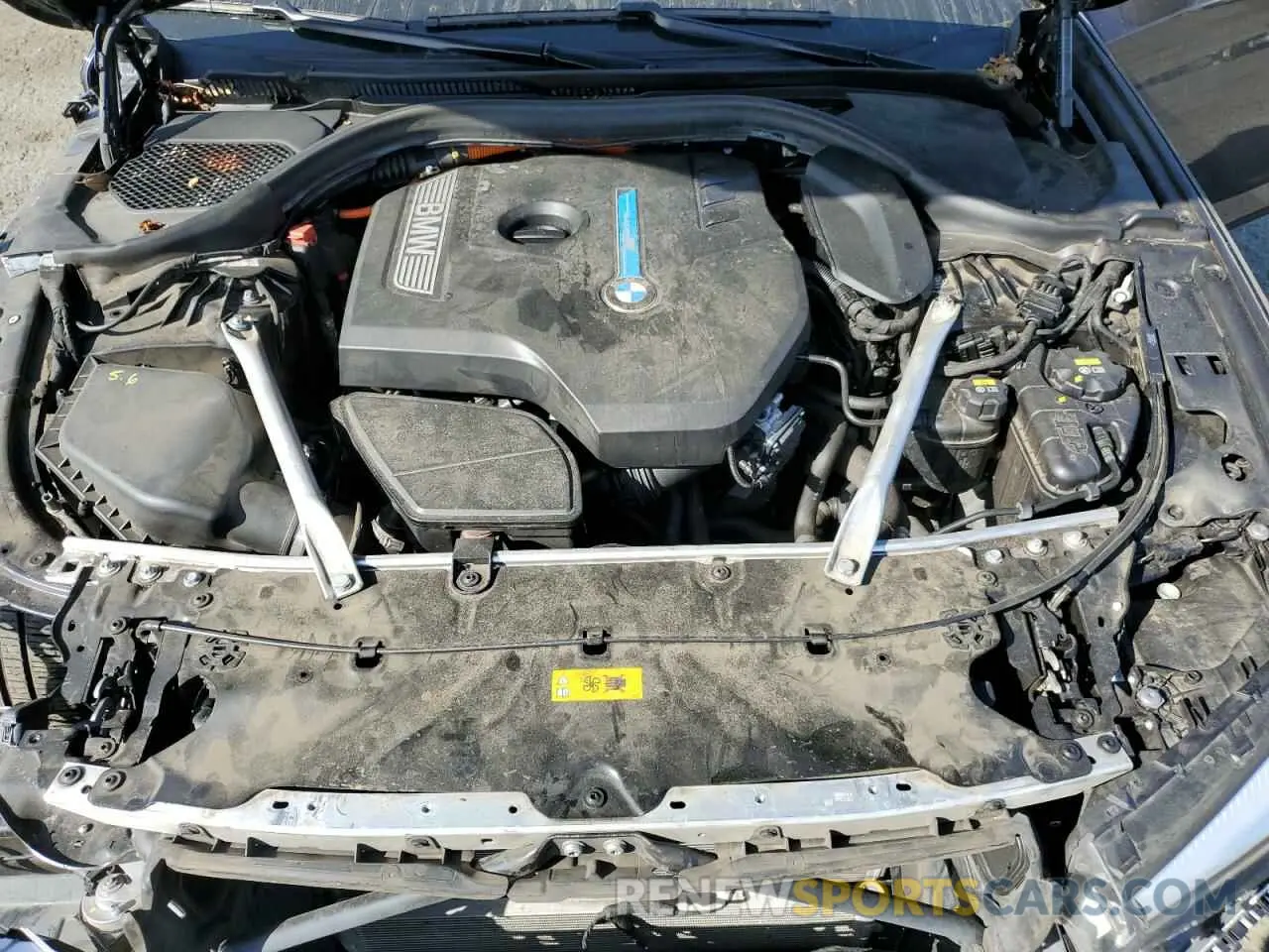 12 Photograph of a damaged car WBAJA9C51KB254706 BMW 5 SERIES 2019