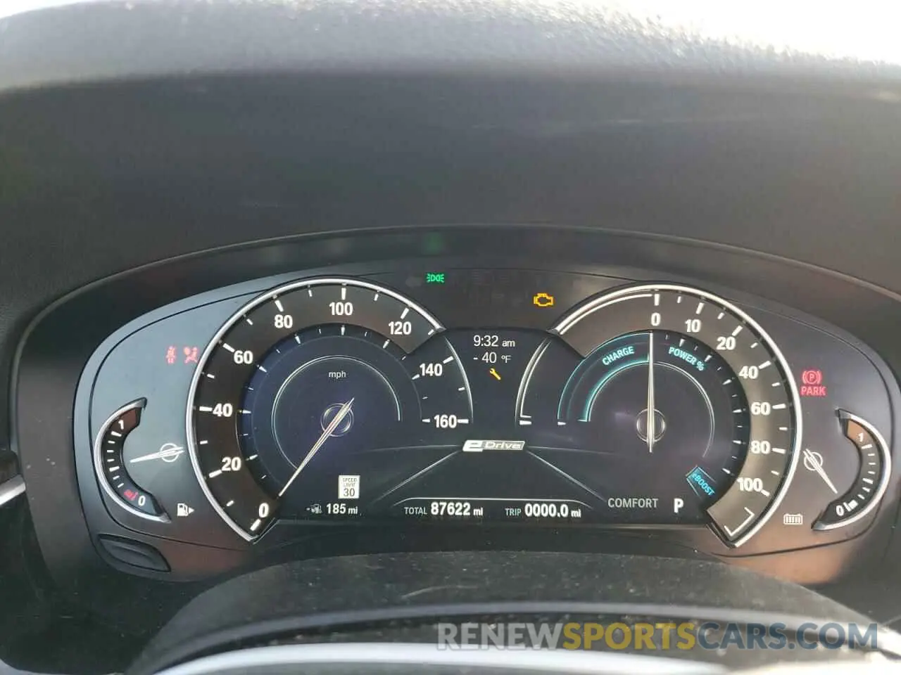 9 Photograph of a damaged car WBAJA9C51KB254706 BMW 5 SERIES 2019