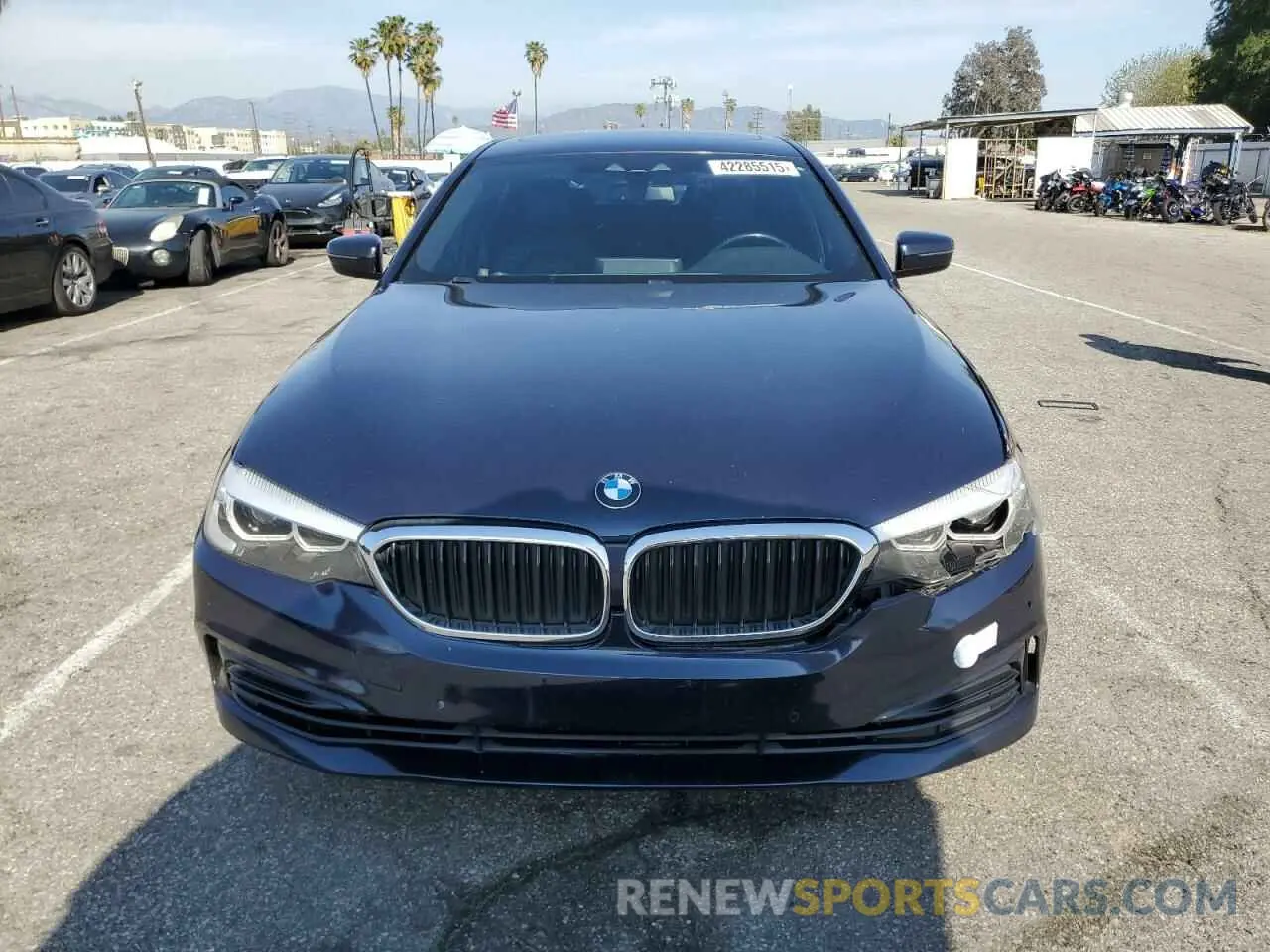 5 Photograph of a damaged car WBAJA9C54KB254179 BMW 5 SERIES 2019