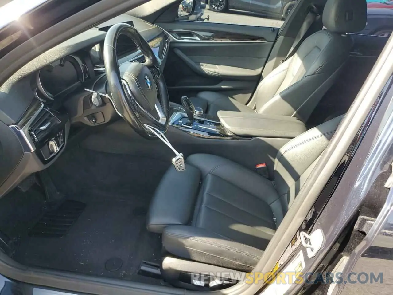 7 Photograph of a damaged car WBAJA9C54KB254179 BMW 5 SERIES 2019