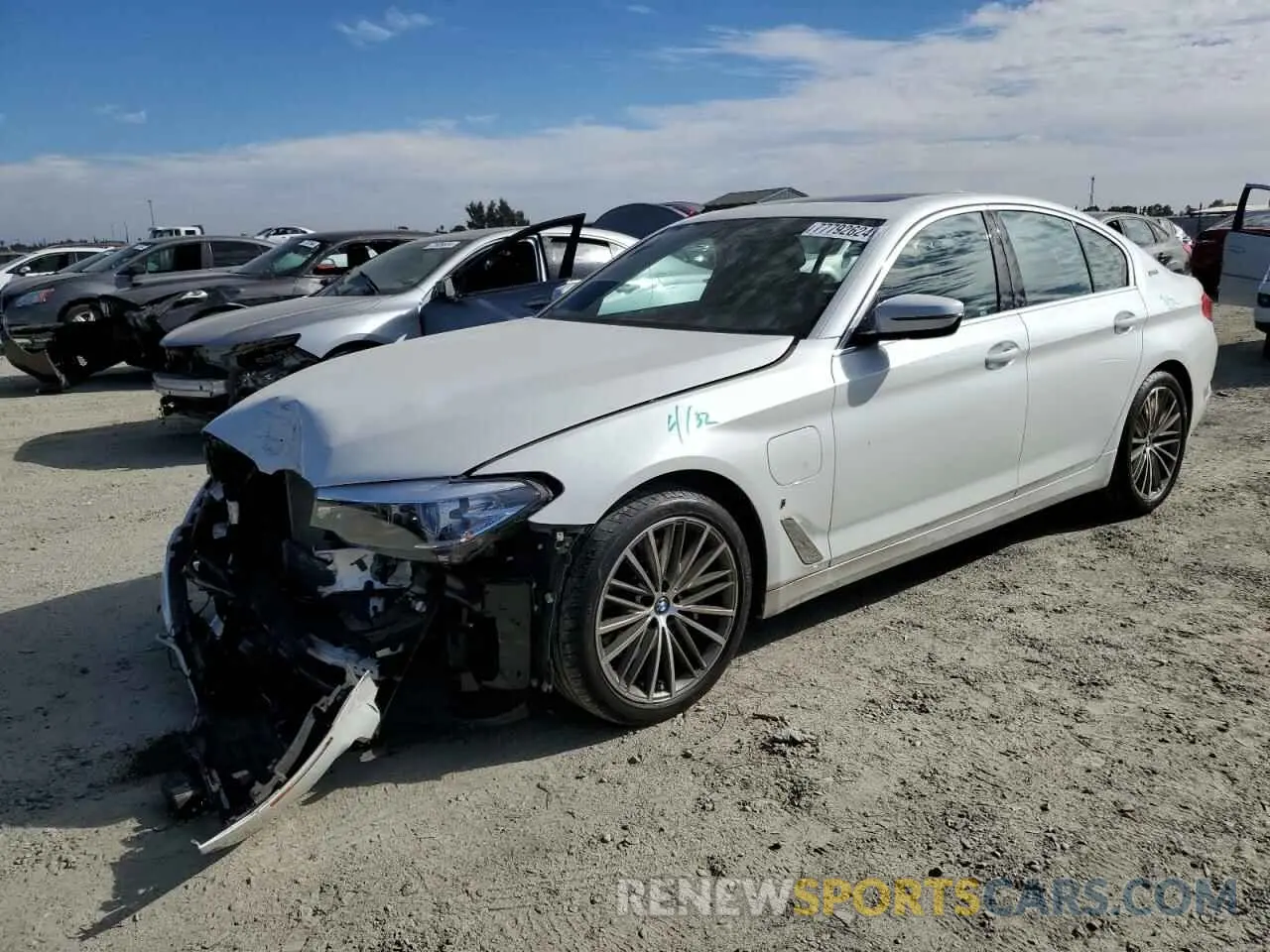 1 Photograph of a damaged car WBAJA9C54KB254585 BMW 5 SERIES 2019