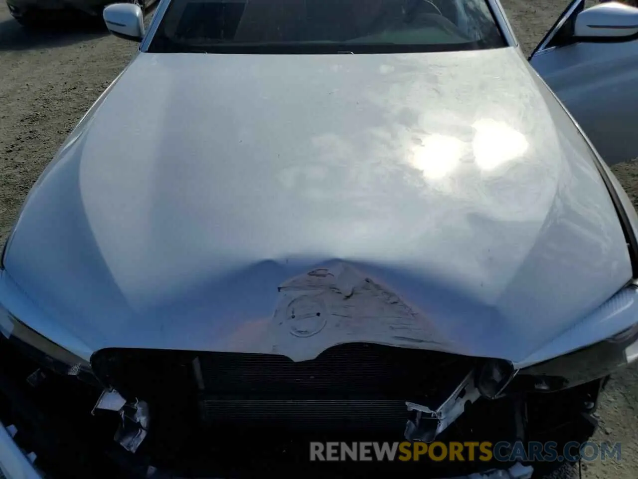11 Photograph of a damaged car WBAJA9C54KB254585 BMW 5 SERIES 2019