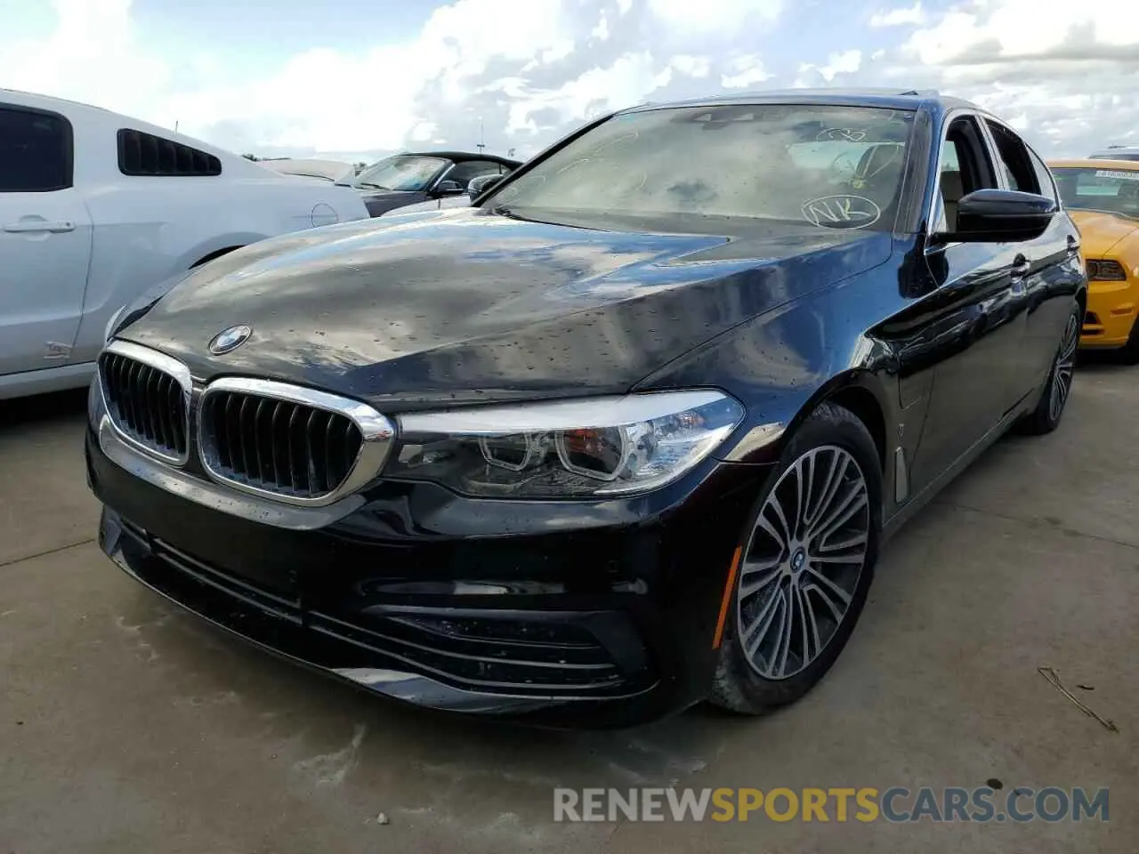 2 Photograph of a damaged car WBAJA9C54KB388674 BMW 5 SERIES 2019