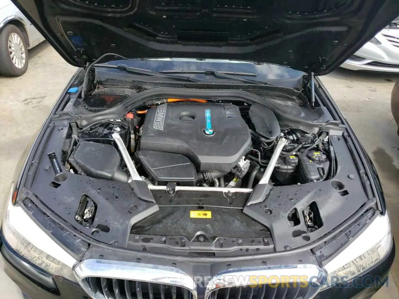 7 Photograph of a damaged car WBAJA9C54KB388674 BMW 5 SERIES 2019