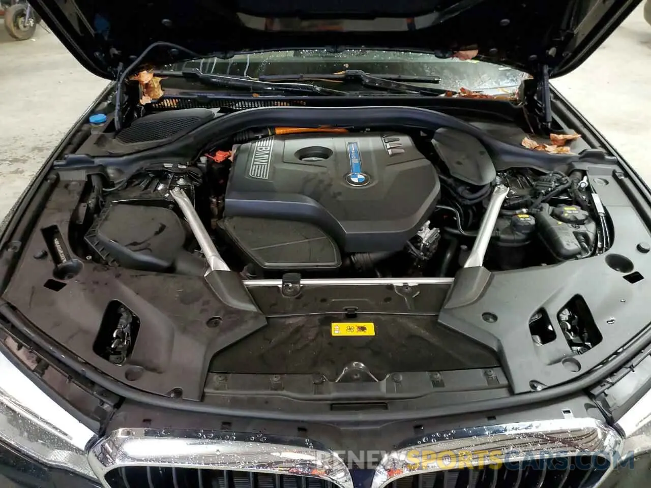 7 Photograph of a damaged car WBAJA9C54KB398587 BMW 5 SERIES 2019