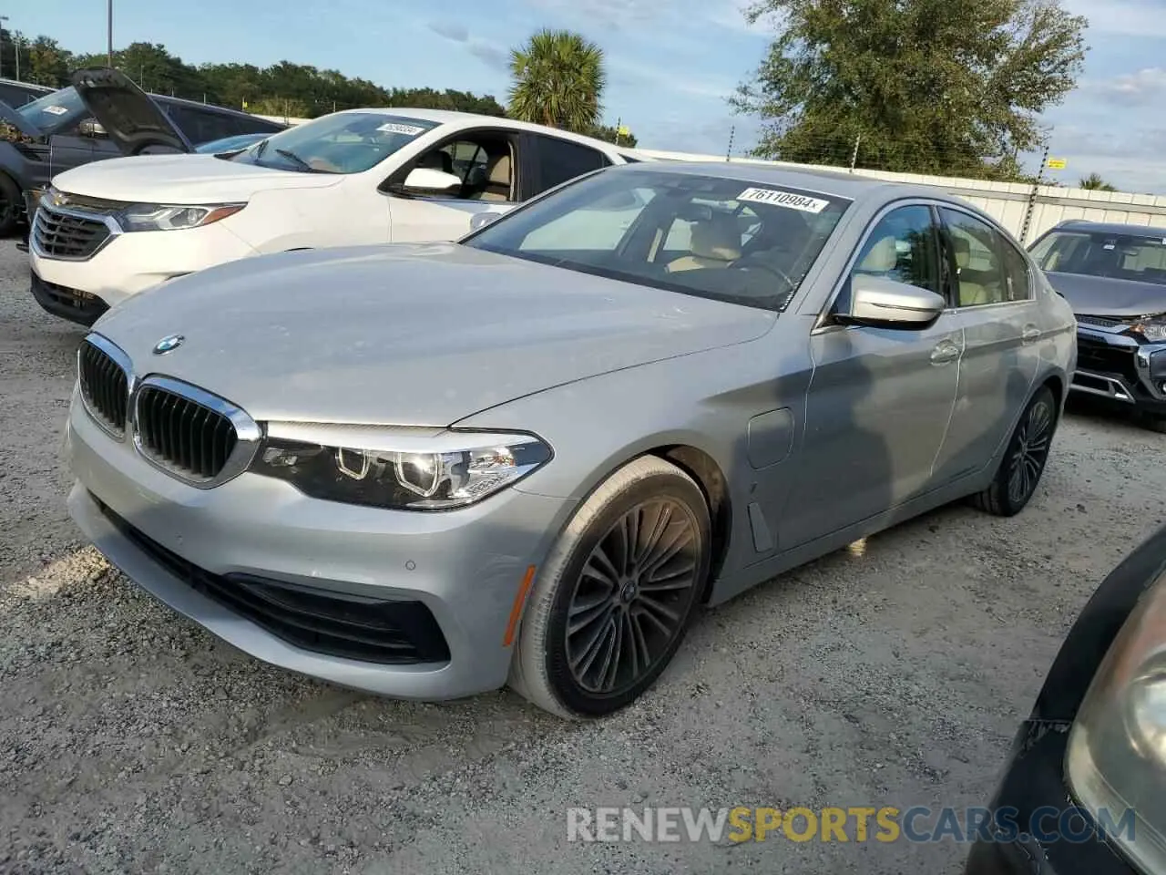 1 Photograph of a damaged car WBAJA9C54KB399240 BMW 5 SERIES 2019