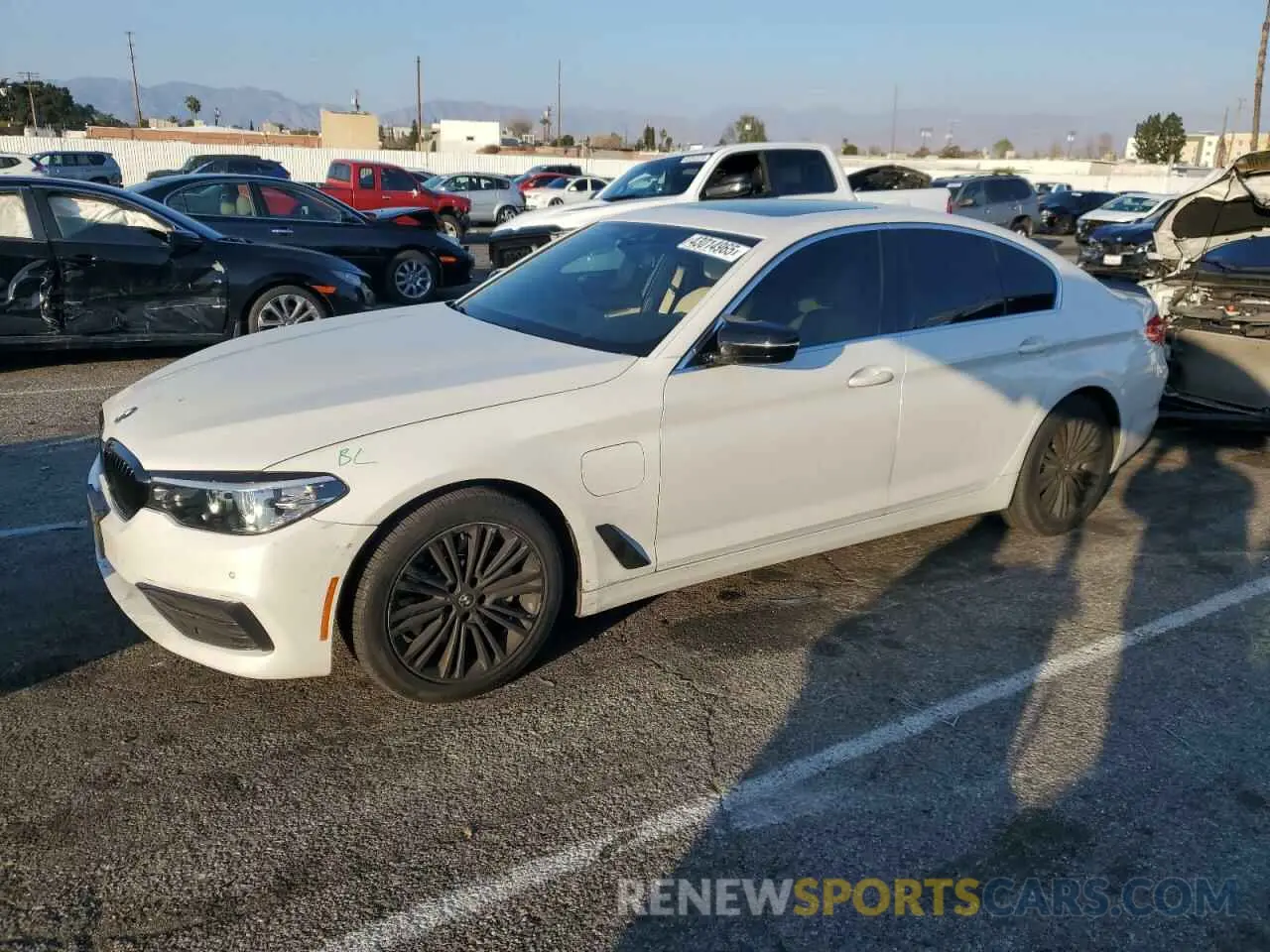 1 Photograph of a damaged car WBAJA9C55KB389784 BMW 5 SERIES 2019