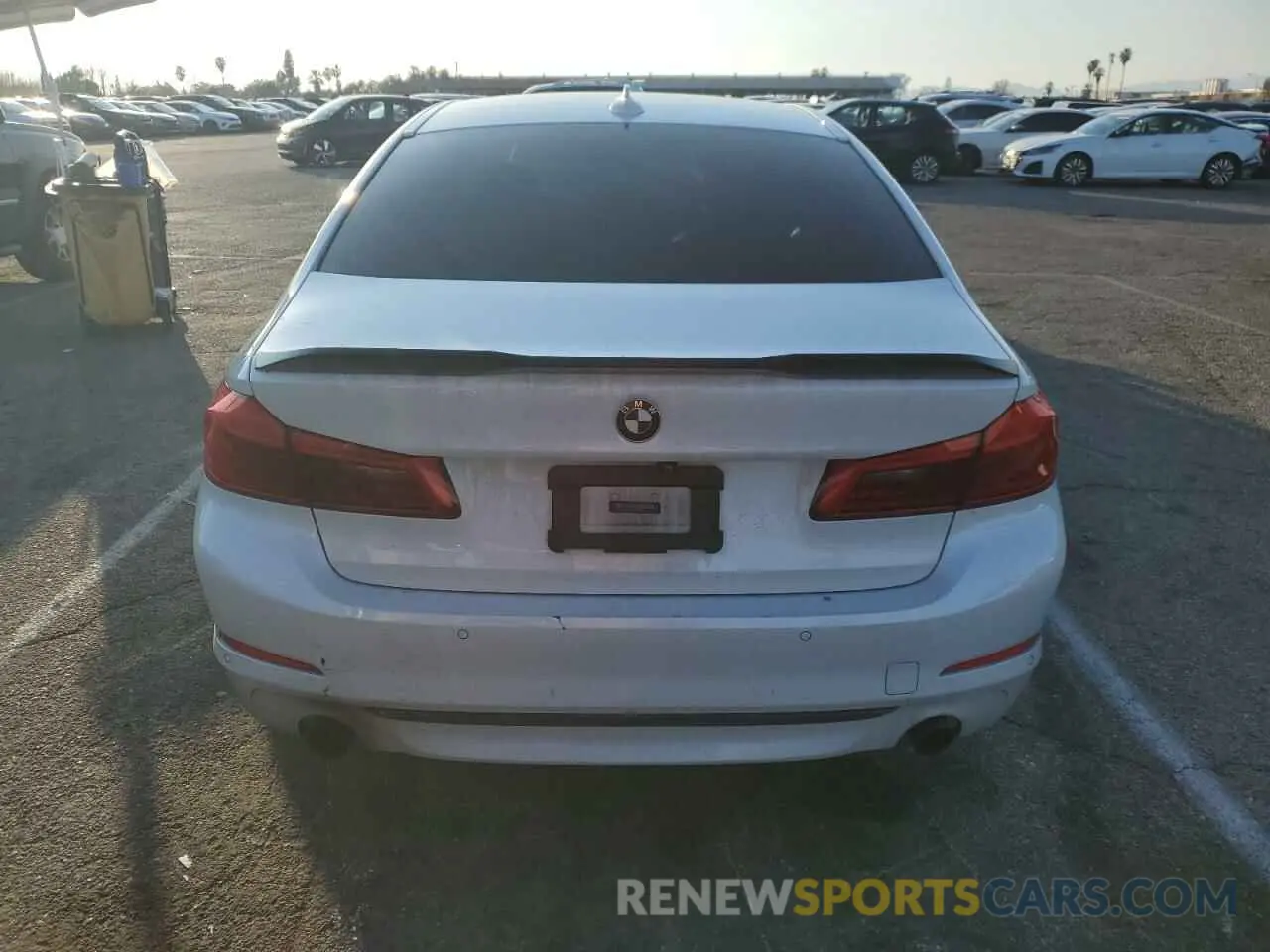 6 Photograph of a damaged car WBAJA9C55KB389784 BMW 5 SERIES 2019