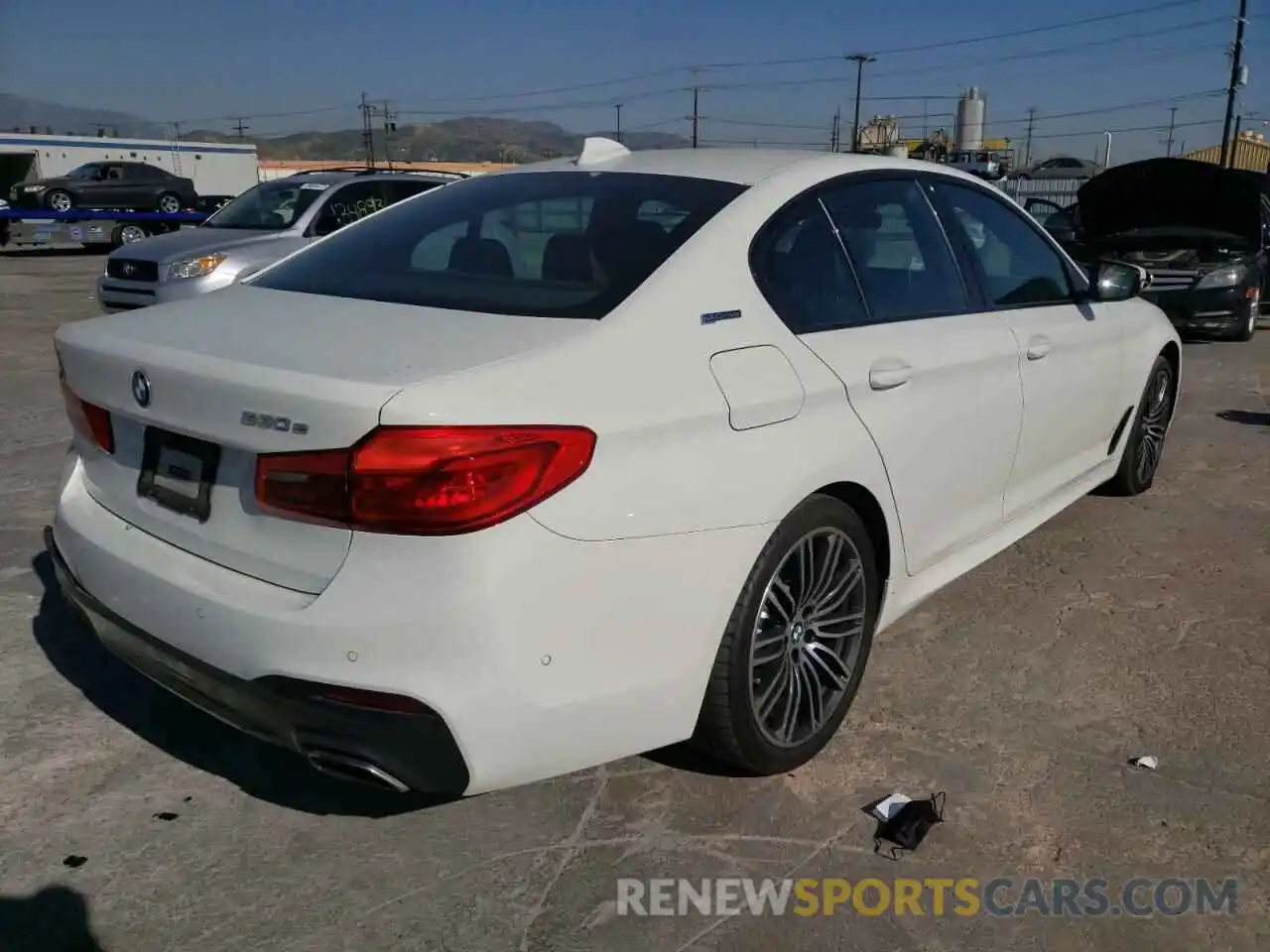 4 Photograph of a damaged car WBAJA9C56KB254703 BMW 5 SERIES 2019