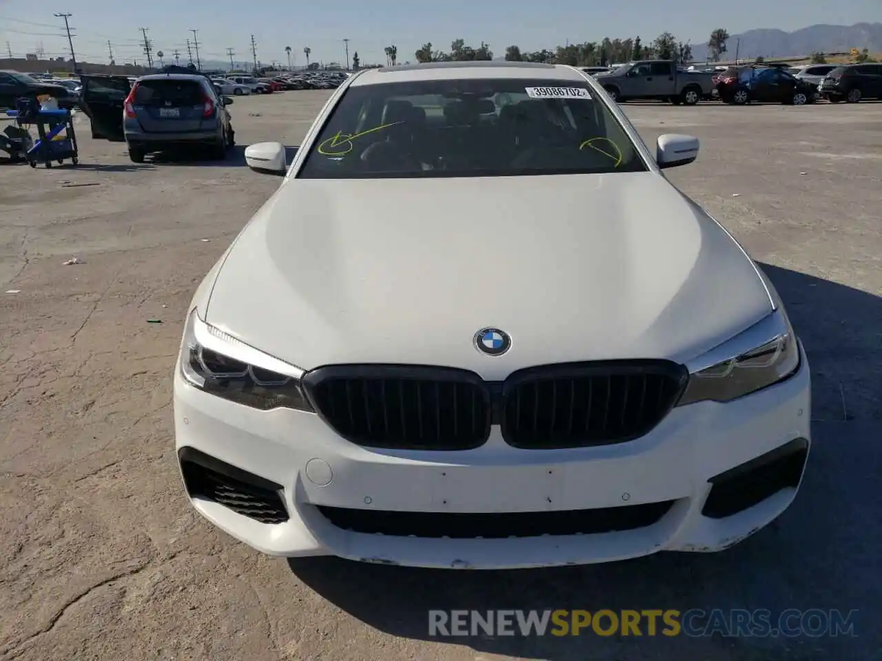 9 Photograph of a damaged car WBAJA9C56KB254703 BMW 5 SERIES 2019