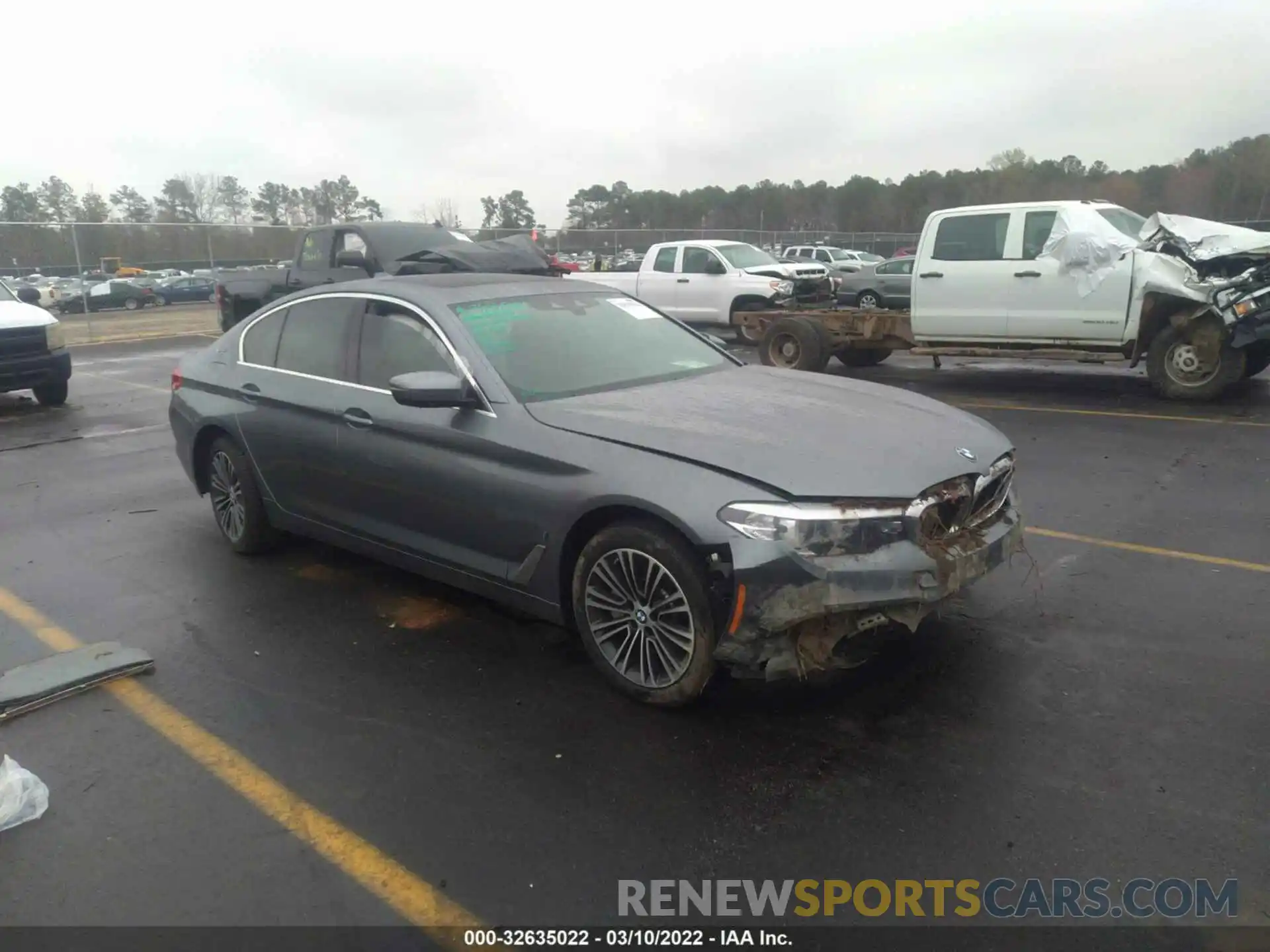 1 Photograph of a damaged car WBAJA9C56KB388515 BMW 5 SERIES 2019