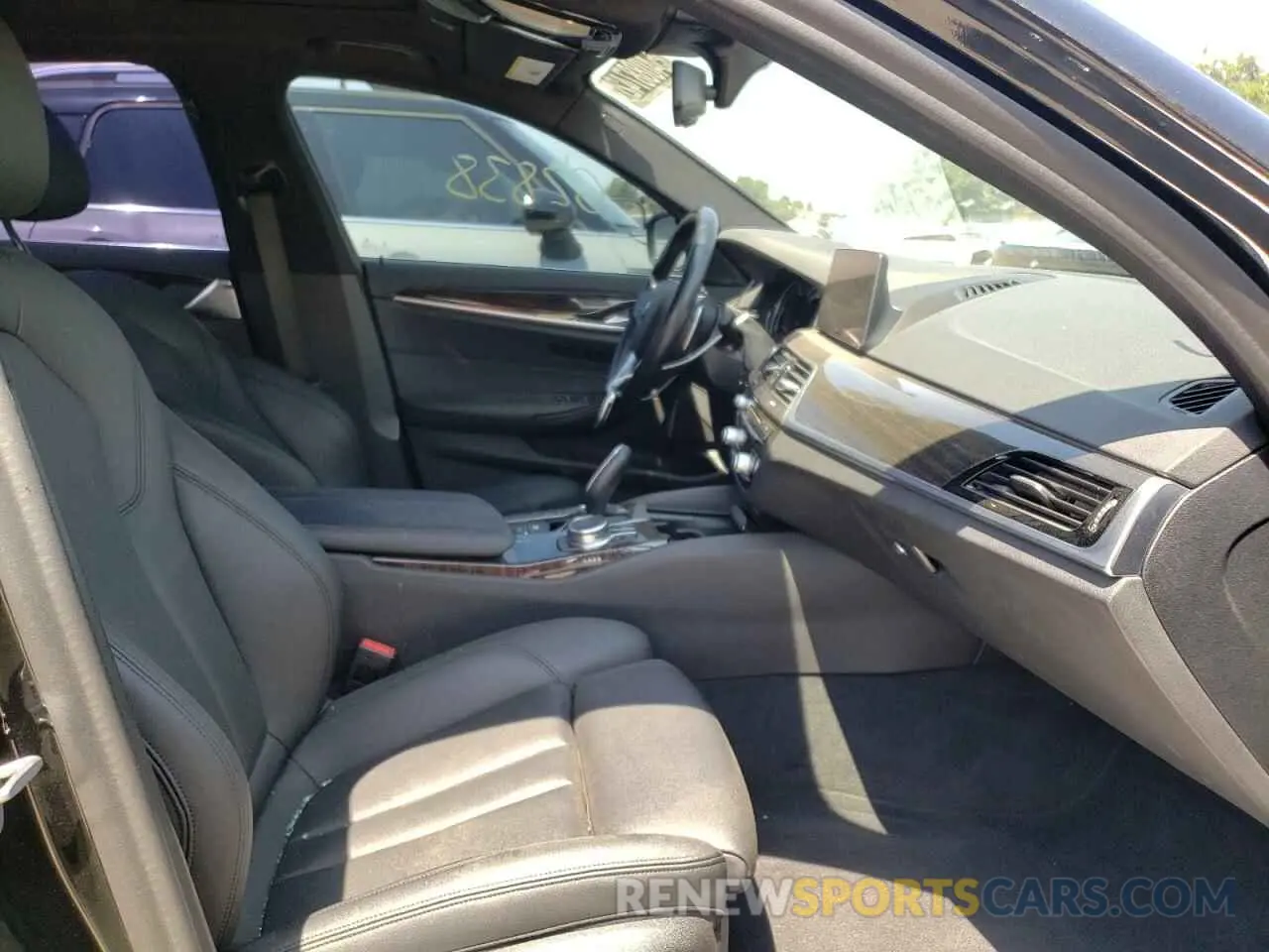 5 Photograph of a damaged car WBAJA9C56KB391804 BMW 5 SERIES 2019